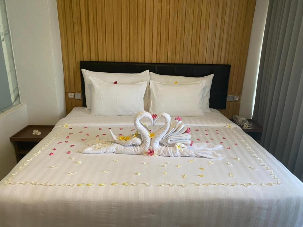 Raja Hotel Kuta Mandalika Resort & Convention Kültér fotó