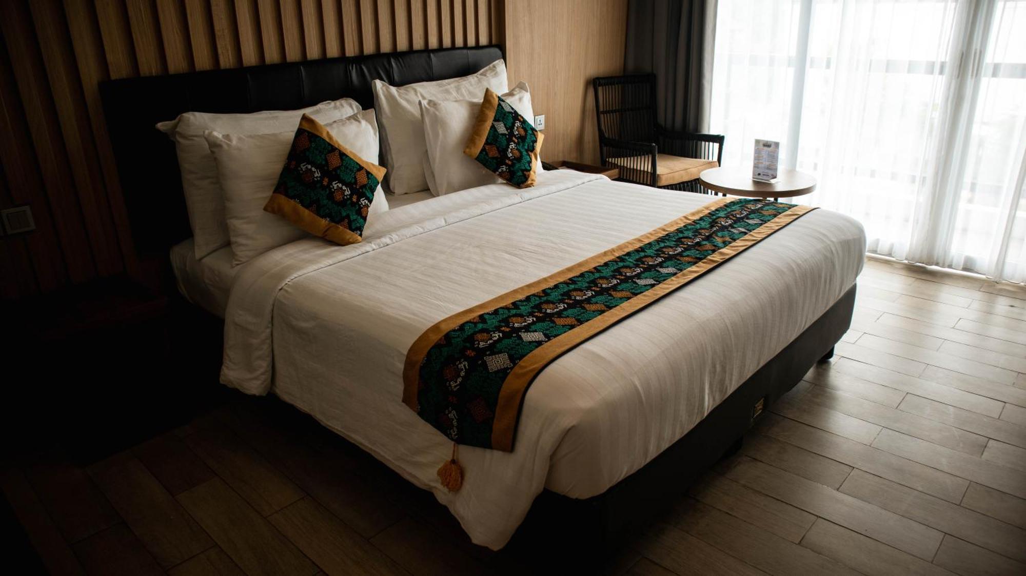 Raja Hotel Kuta Mandalika Resort & Convention Kültér fotó