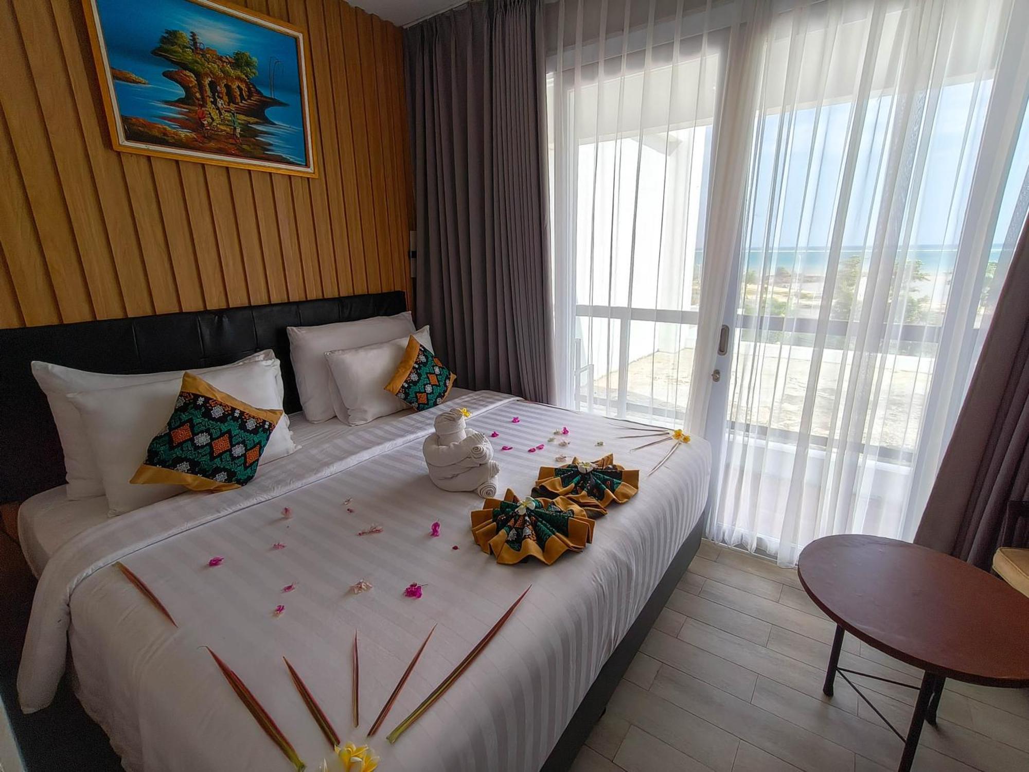 Raja Hotel Kuta Mandalika Resort & Convention Kültér fotó