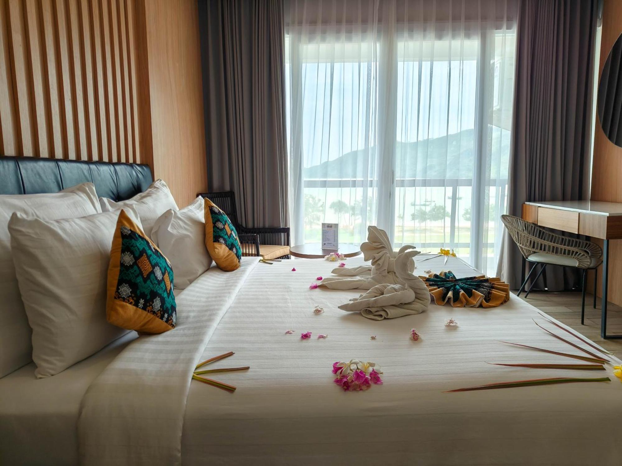 Raja Hotel Kuta Mandalika Resort & Convention Kültér fotó
